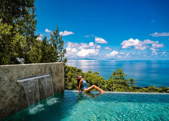 Aqua Boutique Hotel- Secluded Ocean View Suites & Infinity Pool