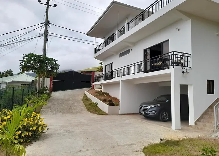 Dawn Self-Catering