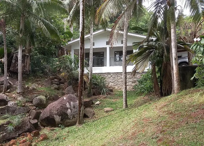 Rock Villa Chalet