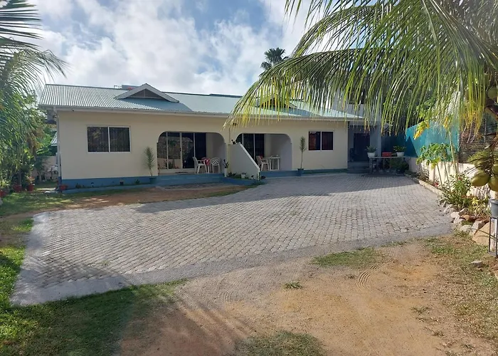 Farida Apartments