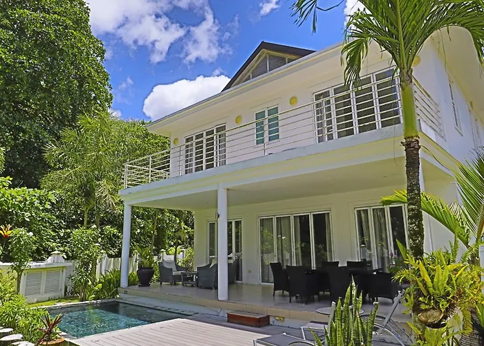 Villa Blanc - Chateau Elysium
