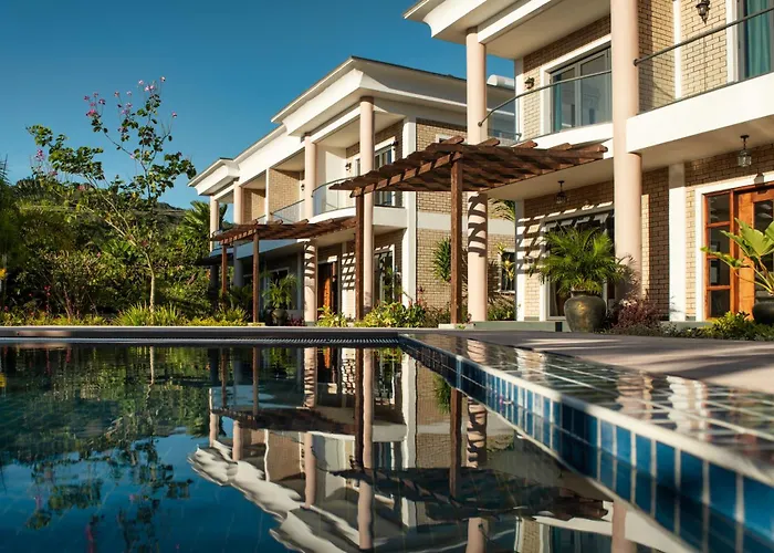 Isla Holiday Home