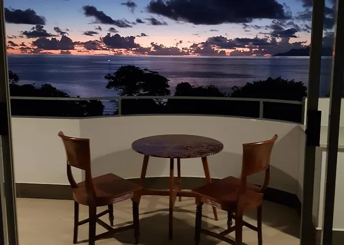 Studios- Beauvallon Studios Mahe Island, Seychelles