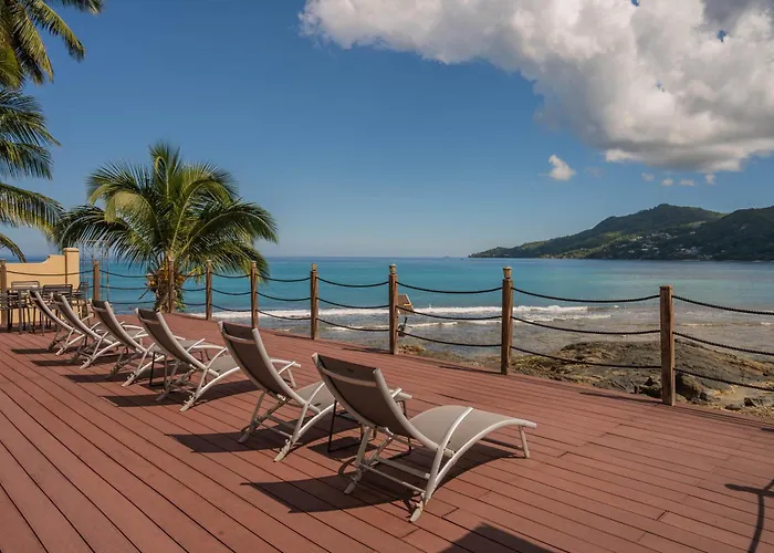 Surfers Cove Apartments