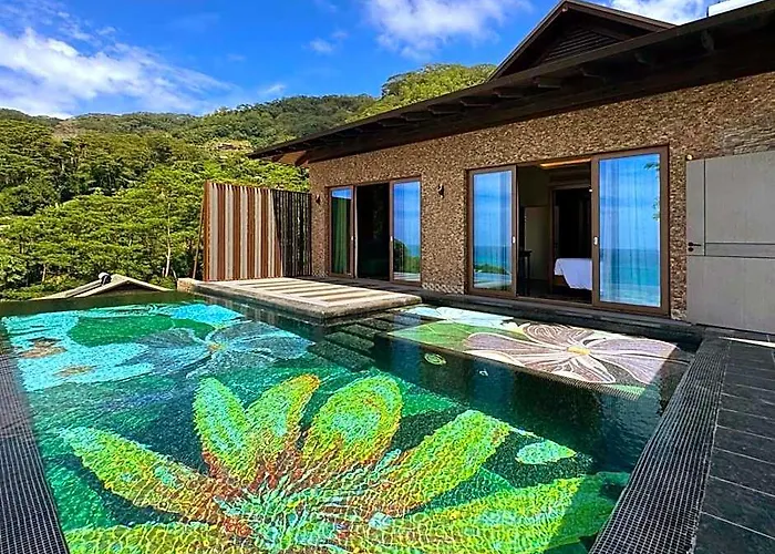 Gardens Hill Resort & Spa