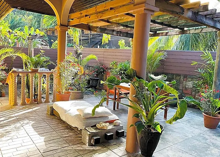 Effie'S Mountain View Villa