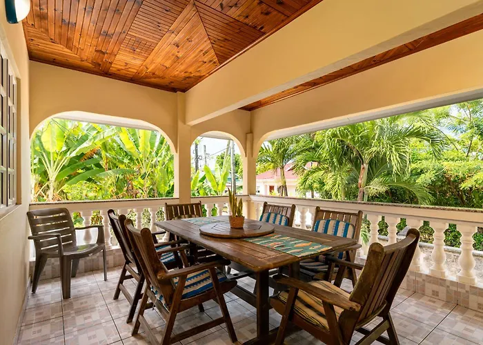 Captain'S Villa