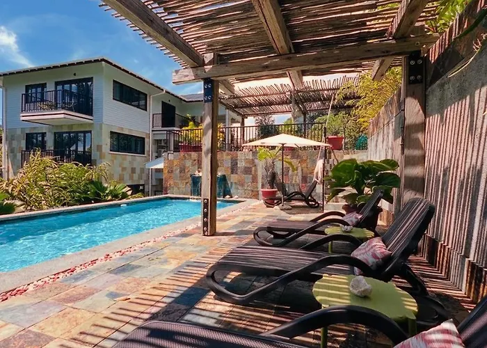 Lodoicea Apartments