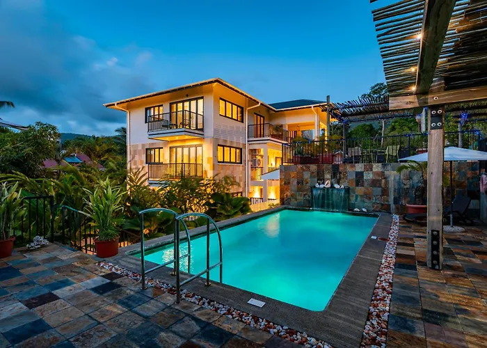 Lodoicea Apartments