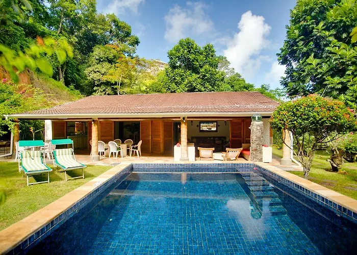 Cote Sud - Unique Villa & Bungalows Intendance Road